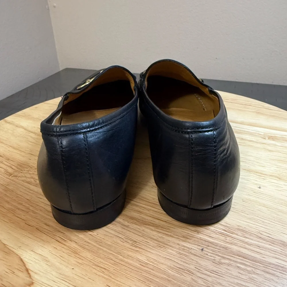 Gucci women’s loafer with Horsebit. - Picture 6 of 15